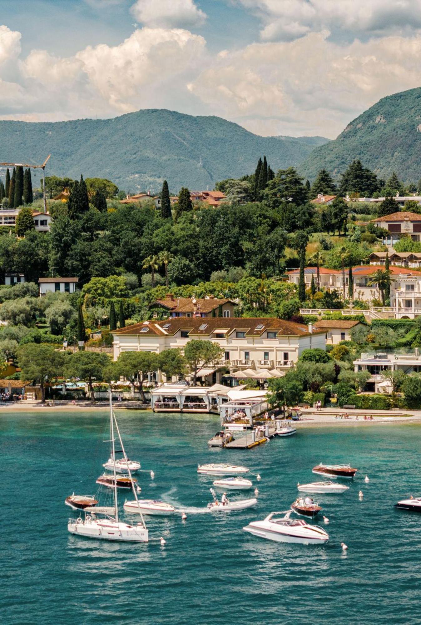 Hotel Ristorante Sogno San Felice del Benaco Bagian luar foto